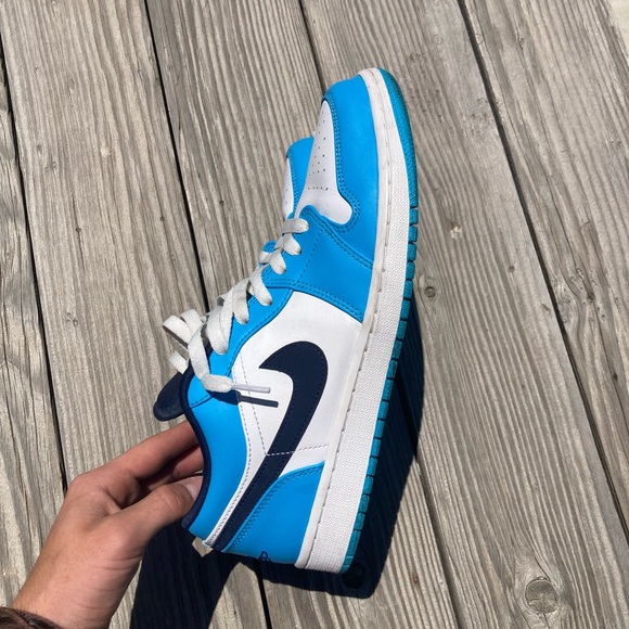 Jordan 1 unc low (2021) - Picture 2 of 7